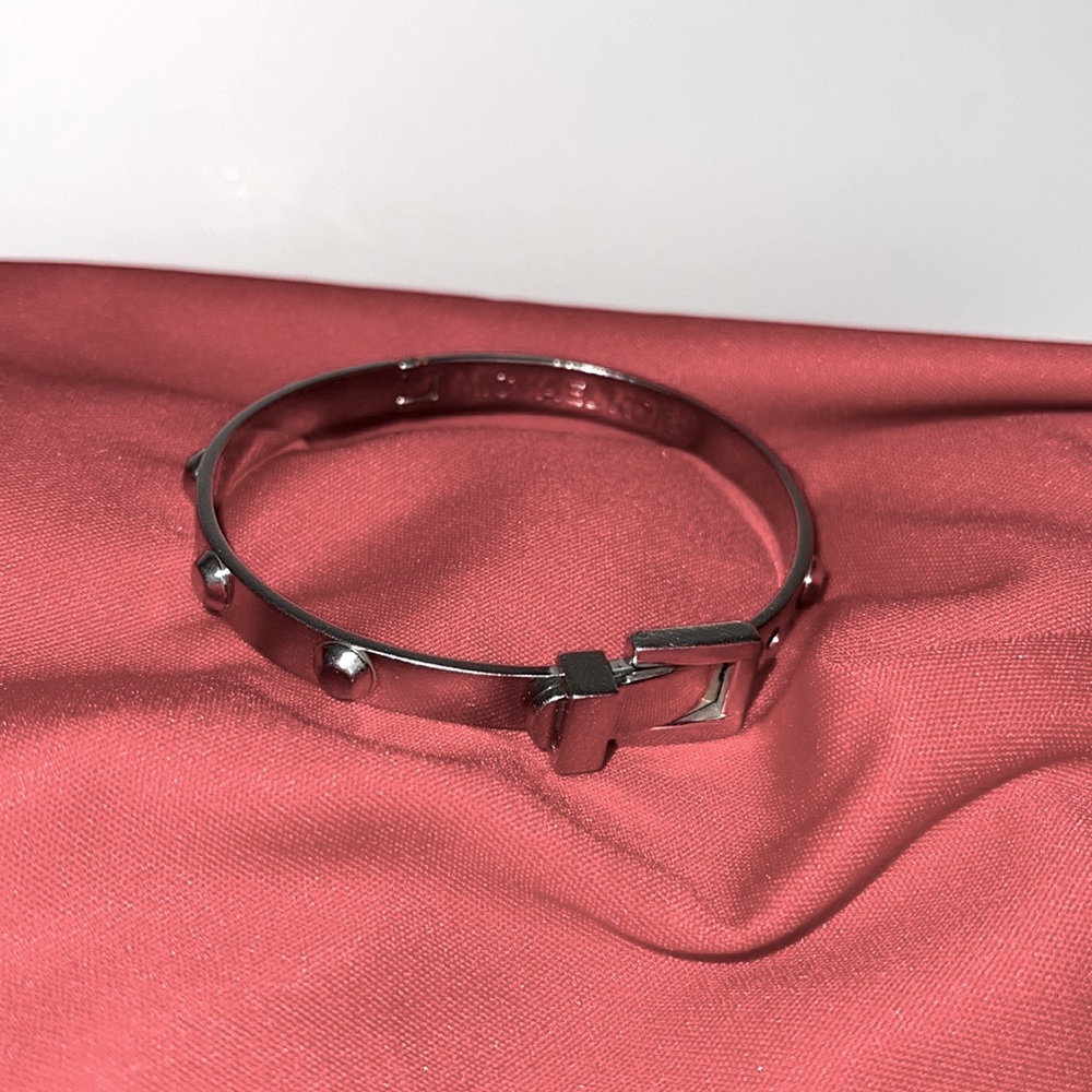 ‼️HOST PICK‼️ Michael Kors silver bracelet